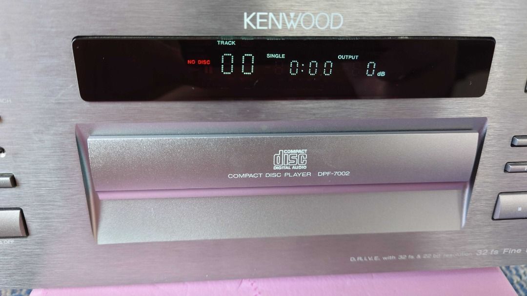 KENWOOD DPF-7002 32fs Fine D.R.I.V.E. System CD Player Very Good