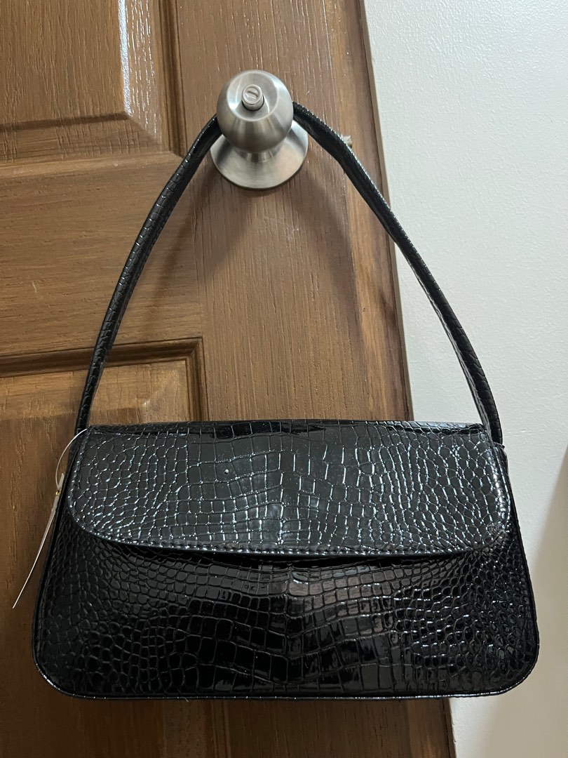 Kurbang Lokal Shoulder Bag, Women's Fashion, Bags & Wallets, Shoulder