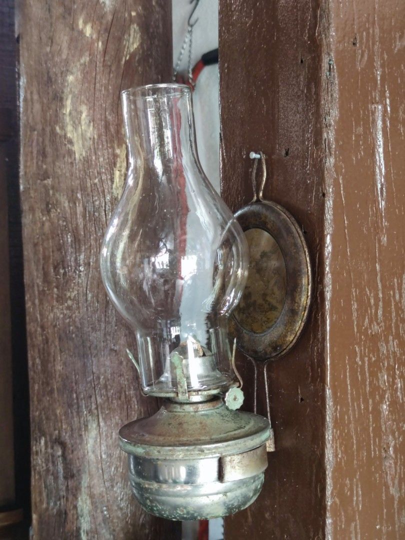 Lampu Kerosene Antik 301023 Hobbies Toys Collectibles