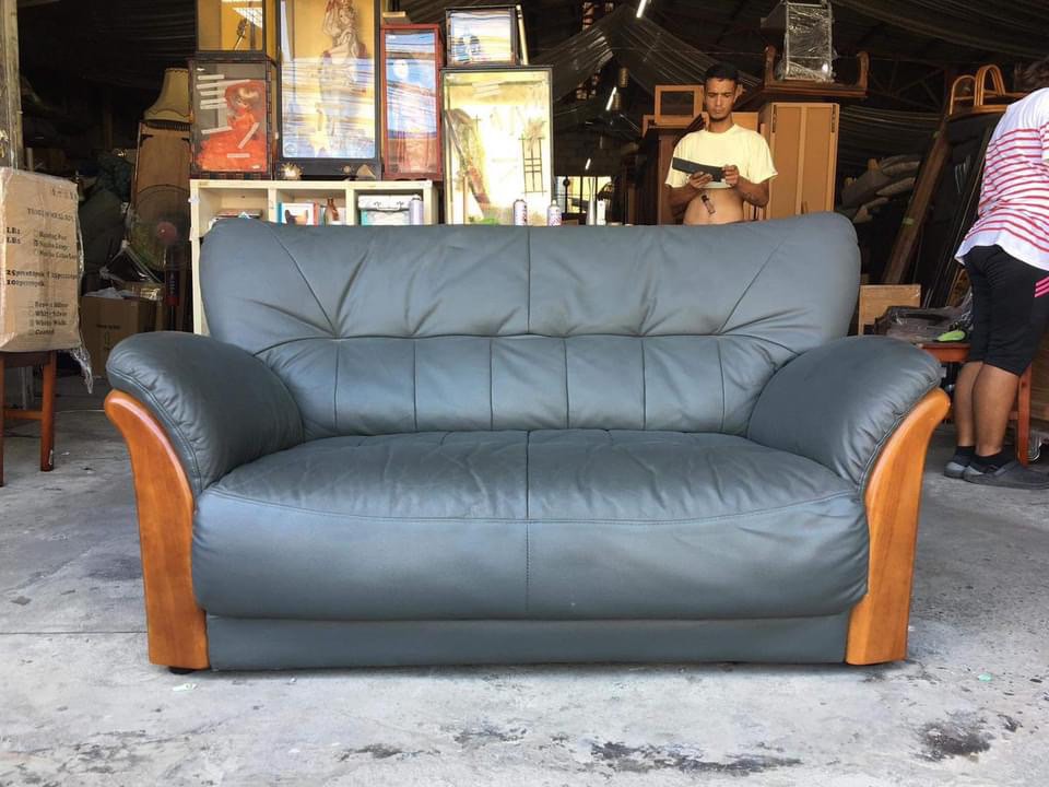Leather sofa 2 seaters Japan surplus, Furniture & Home Living