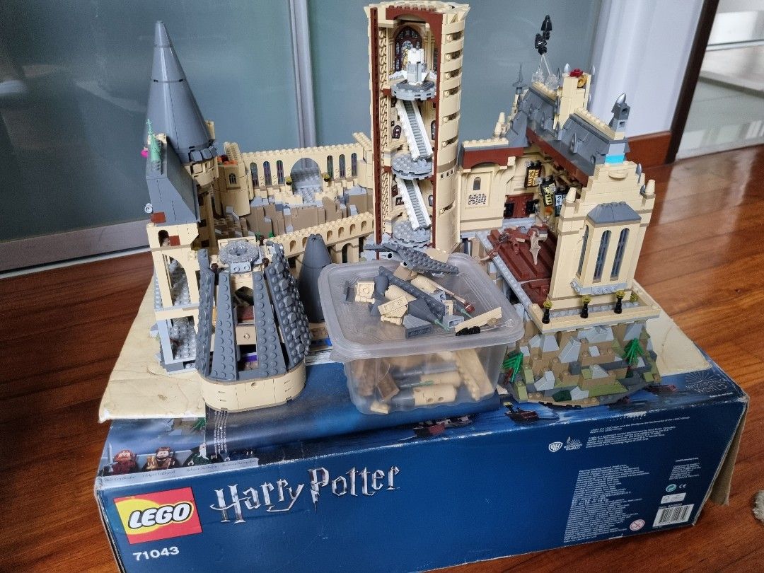 Lego Harry Potter Hogwarts Castle 71043, Hobbies & Toys, Toys