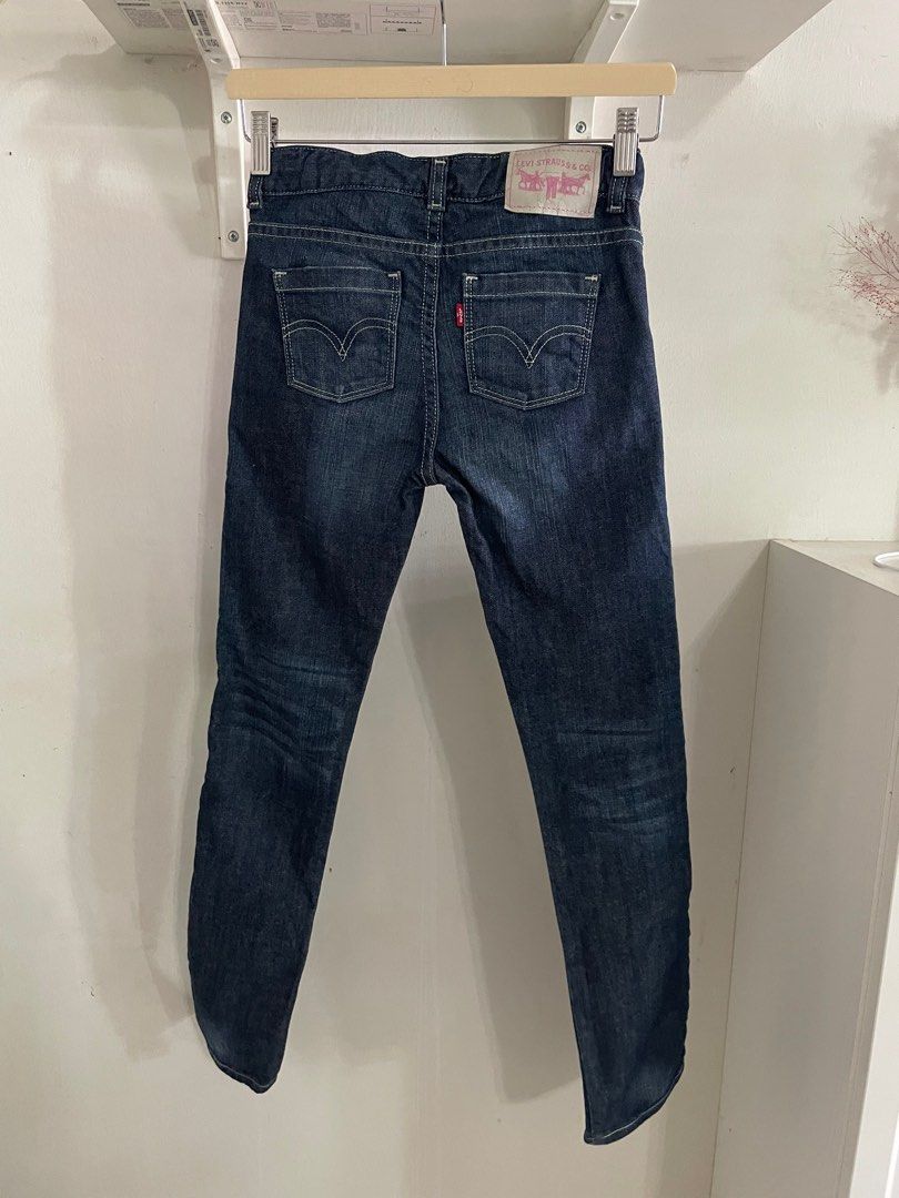 Ladies levi shop jeans size 10