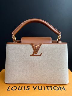 $4800 wire. Used once excellent condition Louis Vuitton Capucines BB Bag  with Python Handle Galet Taurillon Leather Go…