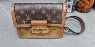 🔥BNIB🔥Louis Vuitton Vanity Pm Reverse Monogram, Luxury, Bags & Wallets on  Carousell