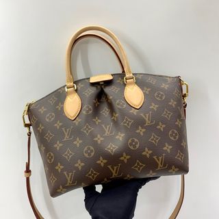 LV black chain bag Louise Chain GM, Women's Fashion, Bags & Wallets,  Shoulder Bags on Carousell