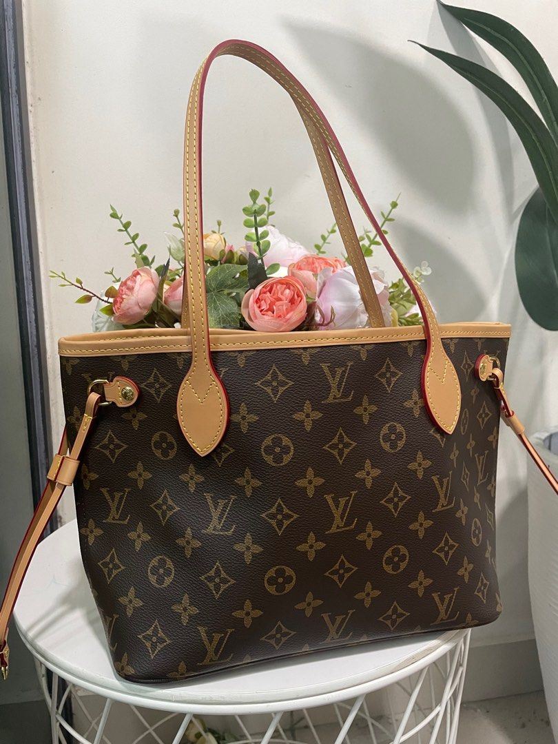 Louis vuitton neverfull pm size cheap