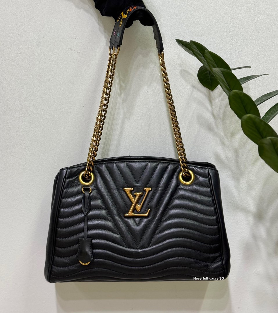 New wave chain tote store