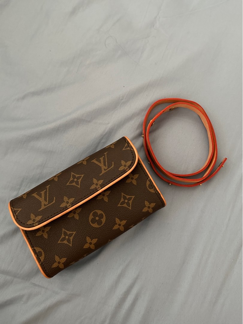 Louis Vuitton belt Like new Bag and box included - Depop