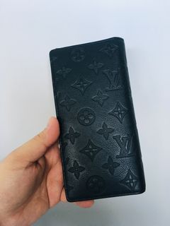 LOUIS VUITTON Monogram Eclipse Alpha Wearable Wallet 1078687