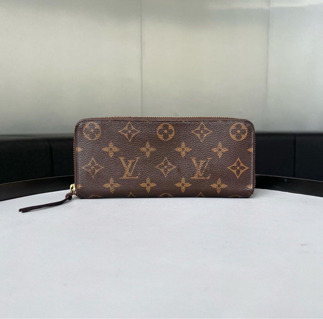 Louis Vuitton Clemence Wallet in Fuchsia, Luxury, Bags & Wallets on  Carousell