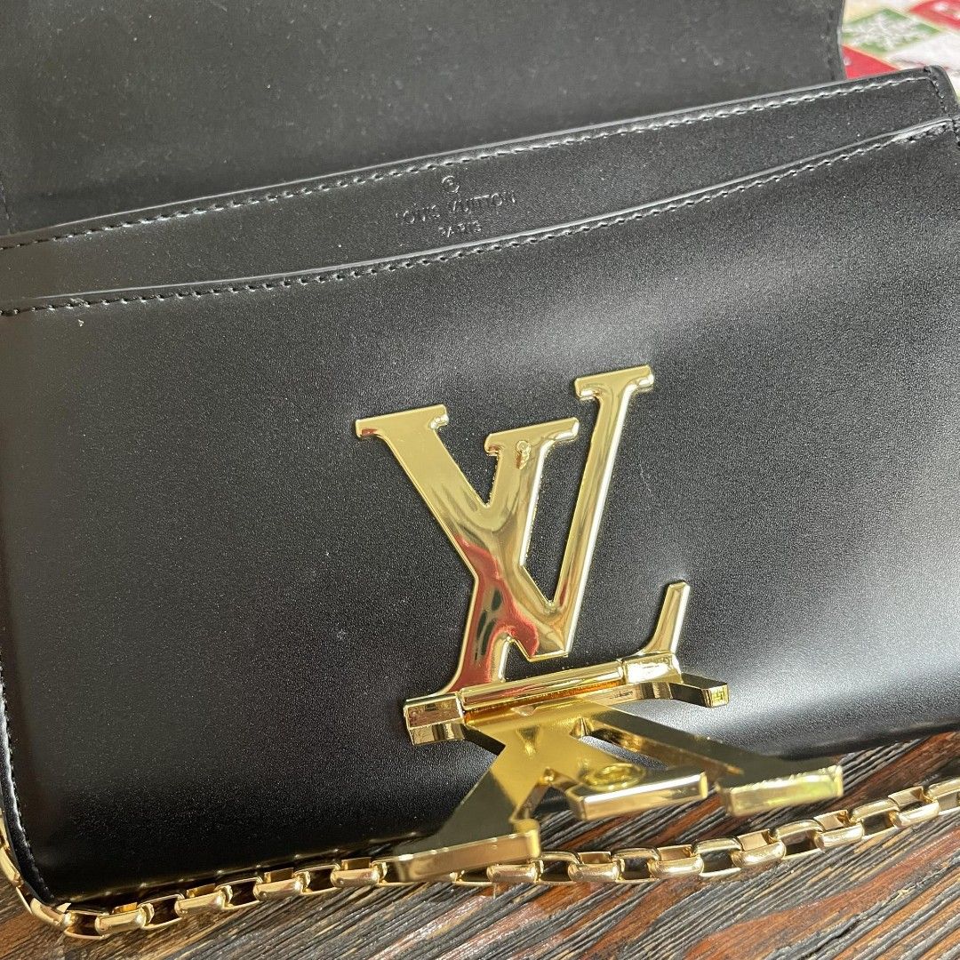 LV Cherrywood Chain Wallet Monogram Vernis Noir, Luxury, Bags & Wallets on  Carousell
