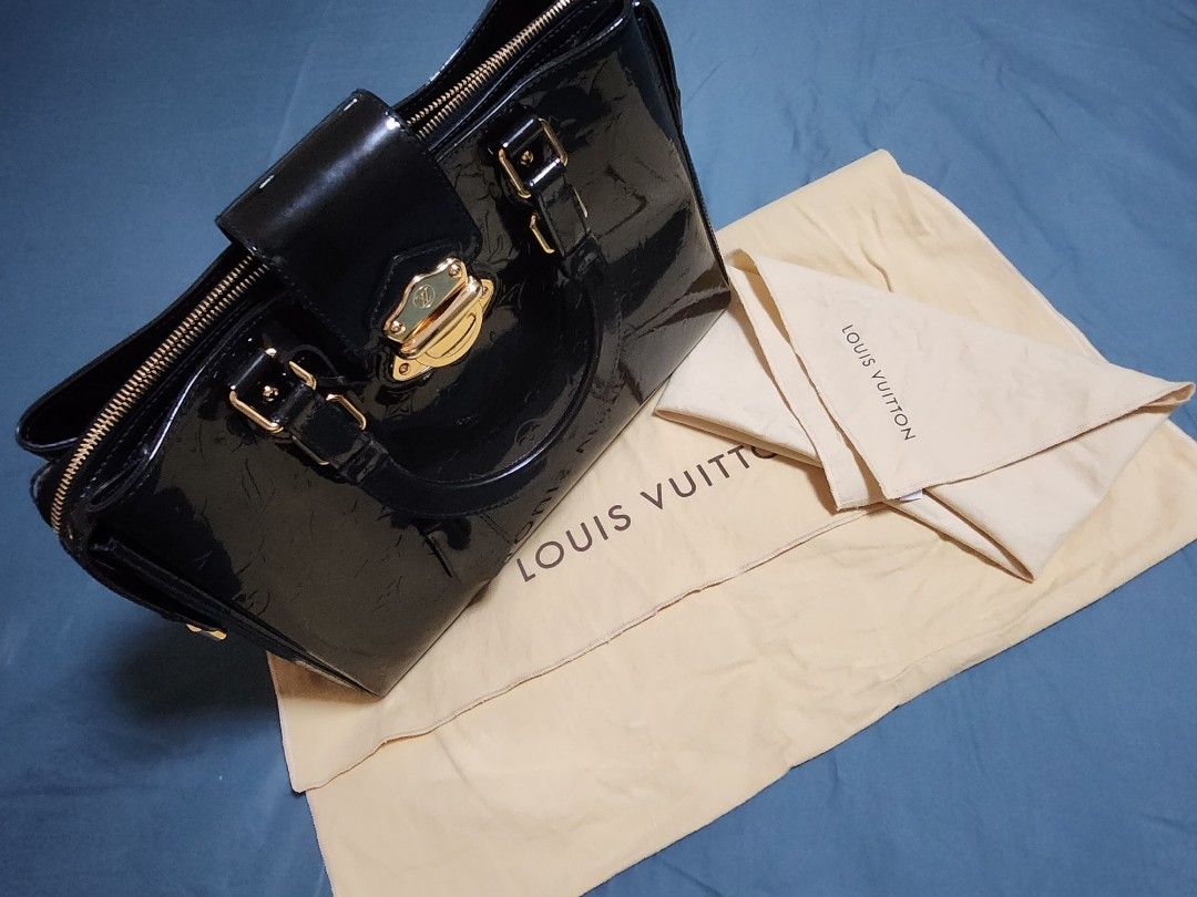 Louis Vuitton Melrose Avenue, Luxury, Bags & Wallets on Carousell
