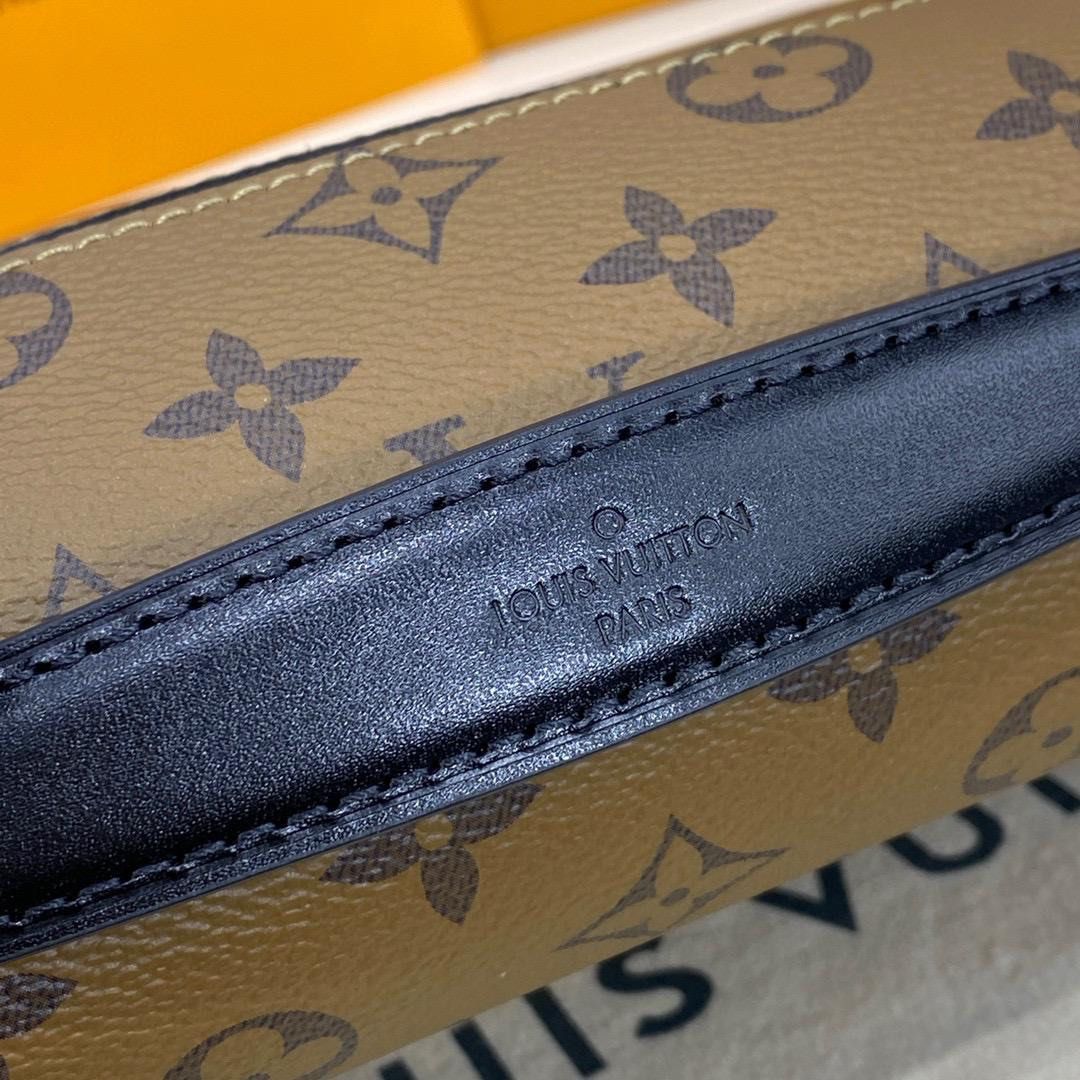 Metis cloth crossbody bag Louis Vuitton Brown in Cloth - 24329580