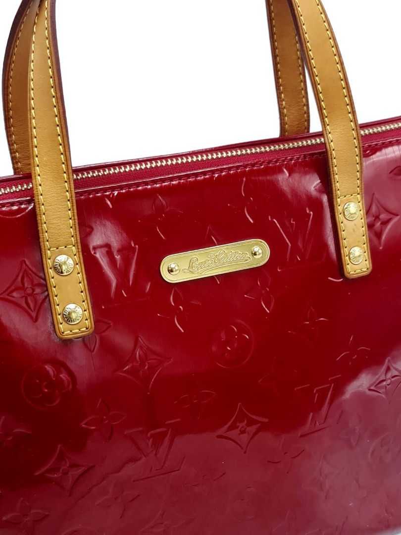 Louis Vuitton Purple Monogram Vernis Bellevue PM Leather Patent leather  ref.1041724 - Joli Closet