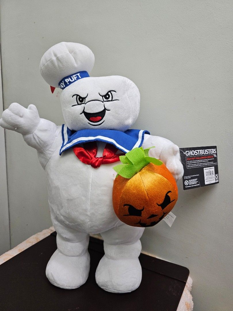Marshmallow man ghost buster halloween greeter (Category: Figurines & Statues) located in Las Pinas. Submitted by run88 (Listing ID 1262891298, Image 1). Description: Marshmallow man ghost buster halloween greeter Height: 21 inches Width: 14 inches Brand new Awesome collectible toy display Authentic with tags Rare 2000 Laspinas pickup or lalamove Grab by the buyer.