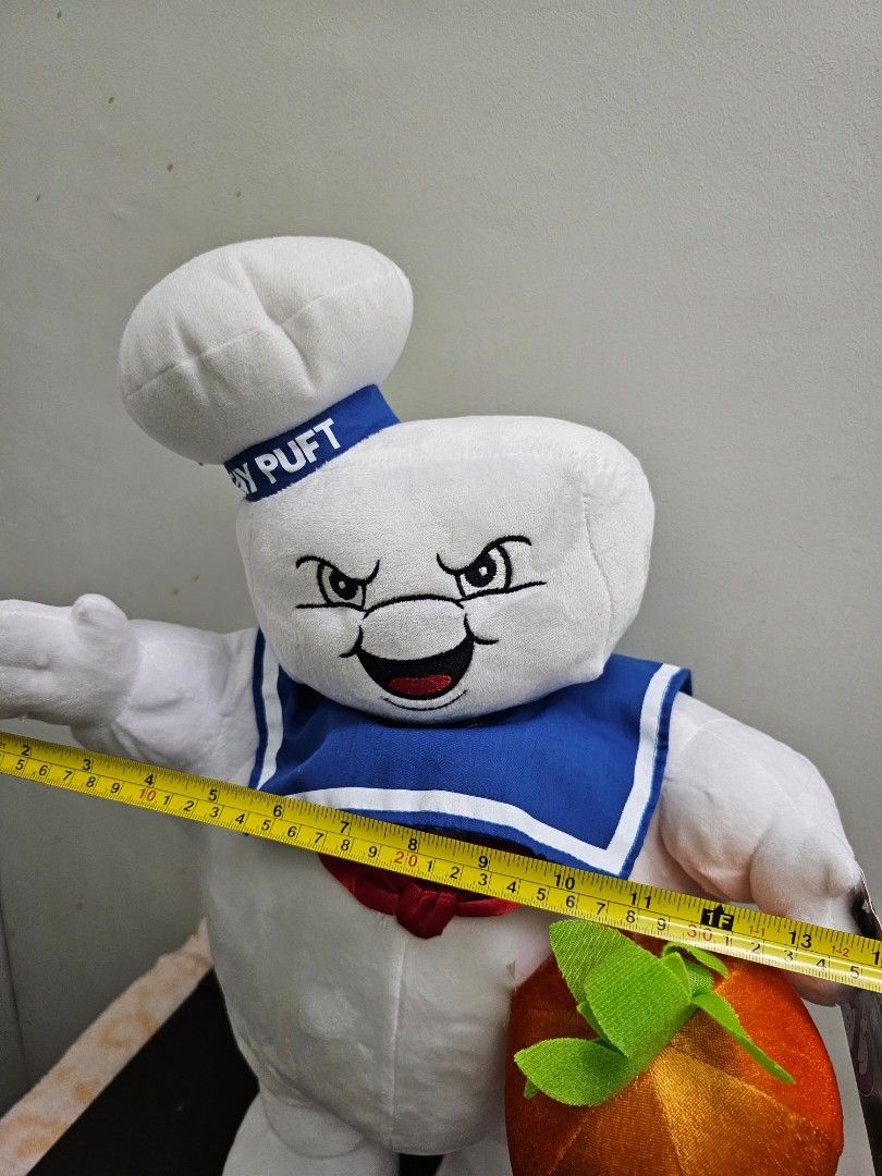 Marshmallow man ghost buster halloween greeter (Category: Figurines & Statues) located in Las Pinas. Submitted by run88 (Listing ID 1262891298, Image 3). Description: Marshmallow man ghost buster halloween greeter Height: 21 inches Width: 14 inches Brand new Awesome collectible toy display Authentic with tags Rare 2000 Laspinas pickup or lalamove Grab by the buyer.