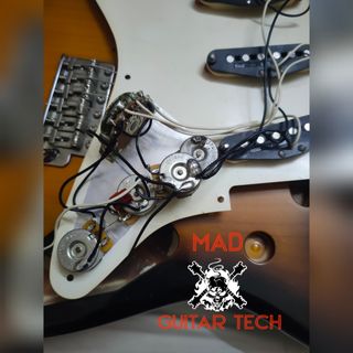 (Category: ) located in . Submitted by mad.guitartech (Listing ID 1262847365, Image 1). Description: .