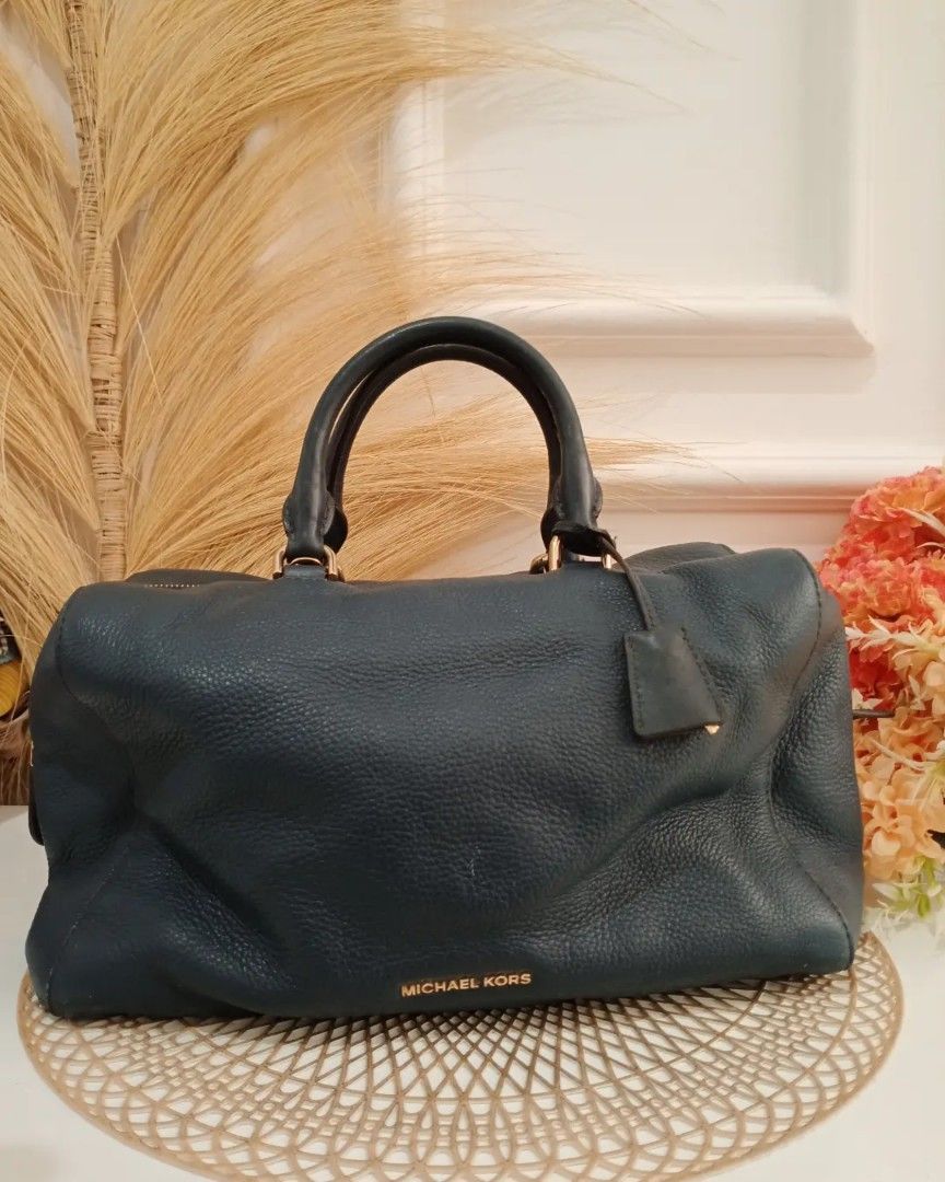 Michael deals kors kirby