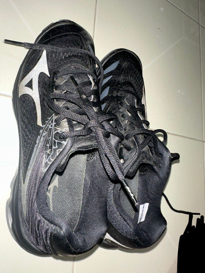 Mizuno wave online lightning z5