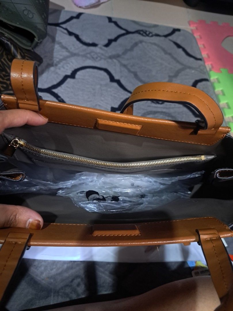 MK MEREDITH TOTE BAG