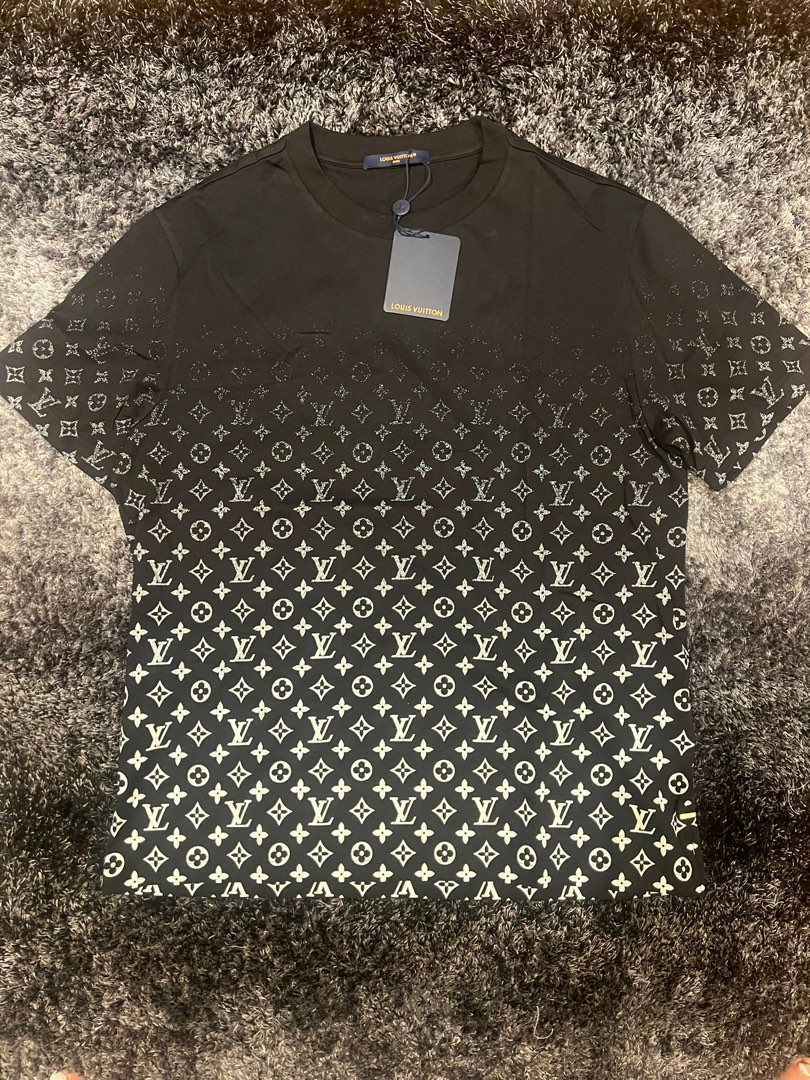 Louis Vuitton Black Monogram Gradient T-shirt Size Large. Retails $1000+