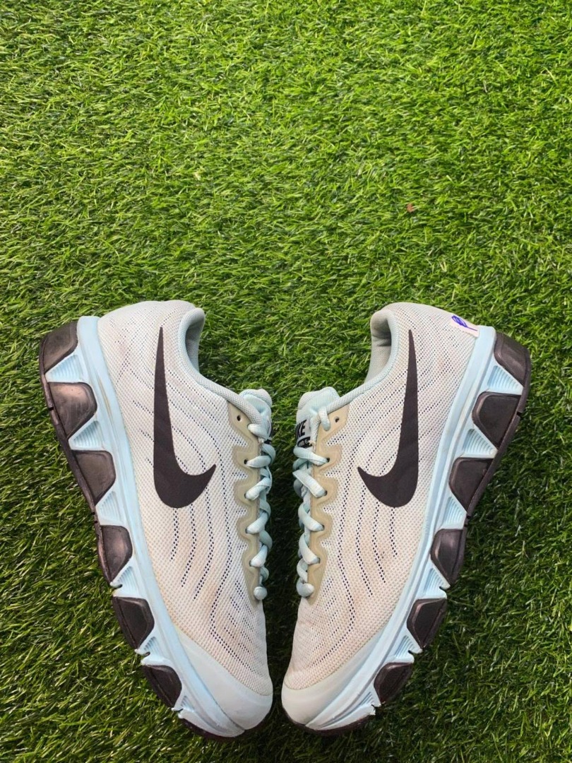 nike women's tailwind 6