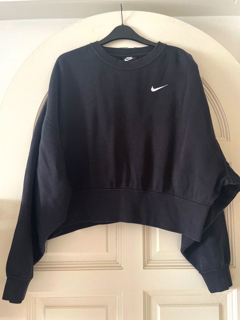 Nike mini swoosh best sale oversized cropped grey sweatshir