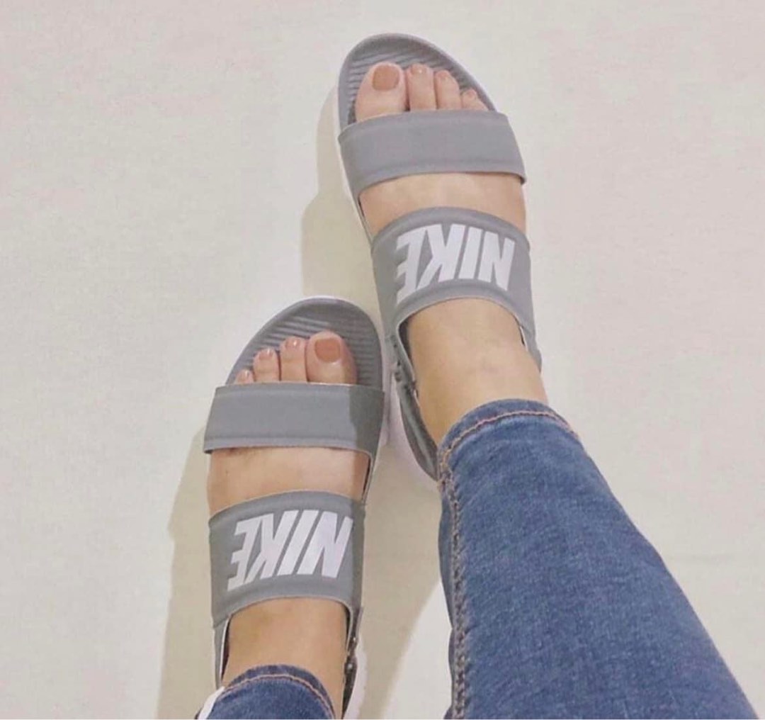 Nike tanjun sandals onhand Women s Fashion Footwear Flats Sandals on Carousell