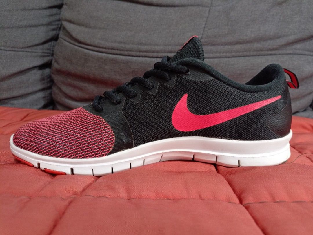 ORIGINAL NIKE Training FLEX ESSENTIAL TR SIZE 9 Wmens 26cm