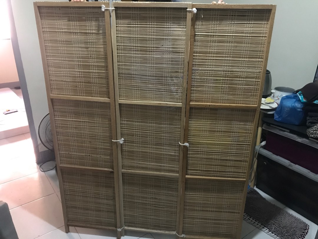 Partition for sale, Furniture & Home Living, Furniture, Shelves