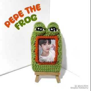 Pepe The Frog Crochet Photocard Holder