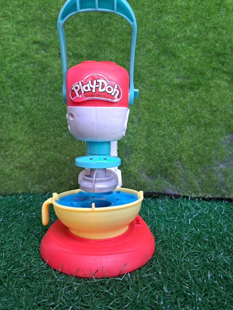 Playdoh Molder Kitchen Creations Hasbro 2017 (Category: Kids Toys) located in Quezon City. Submitted by threeboys09101126 (Listing ID 1262848812, Image 2). Description: Preloved.