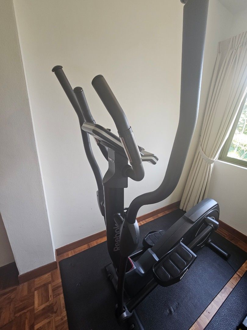 Reebok titanium tx1 hotsell 0 cross trainer