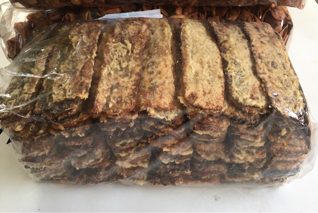 Saleh pisang manis ga pait ga bau yaa, Makanan & Minuman, Snek di Carousell