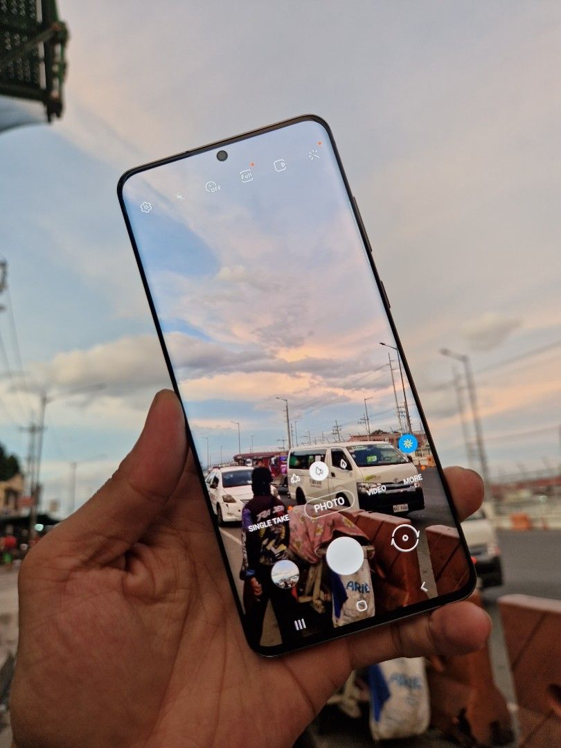 Samsung S20 ultra 5g (Category: Samsung) located in Quezon City. Submitted by mubrogadgets (Listing ID 1262958507, Image 2). Description: SAMSUNG S20 ULTRA 5G No issue 👉SUPER FLAGSHIP PHONE 👉5G NETWORK 👉100x zoom super linaw ng camerw 👉12gb ram Quick specs👇👇👇 👉Dynamic AMOLED 2X, 120Hz, HDR10+, 1400 nits (peak) 👉6.9 inches, 👉Exynos 990 (7 nm+) 👉Mali-G77 MP11 👉Fingerprint (under display, ultrasonic), 👉128gb 👉Samsung DeX, (desktop expe