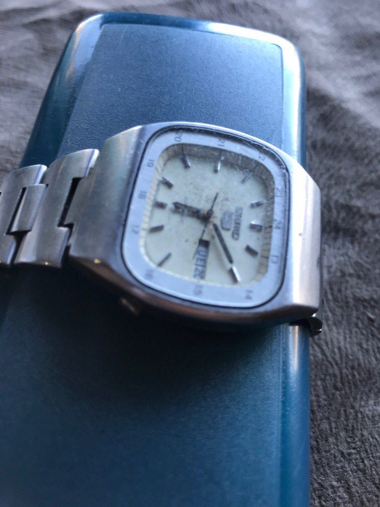 seiko 6309-5230 authomatic (Category: Men's Watches) located in Baguio. Submitted by agozun61 (Listing ID 1262860993, Image 3). Description: authomatic original good running condition.