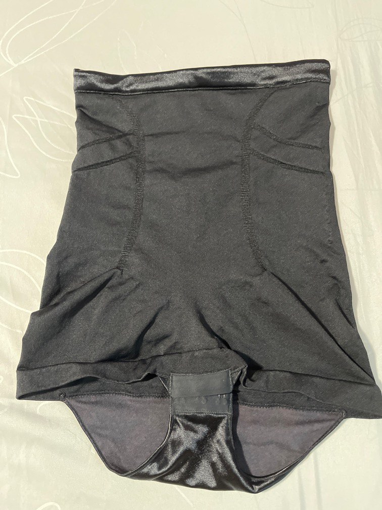 Spanx Tummy Shaper, Women's Fashion, New Undergarments & Loungewear on