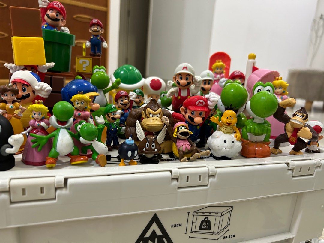 Super Mario toy /figure, Hobbies & Toys, Toys & Games on Carousell