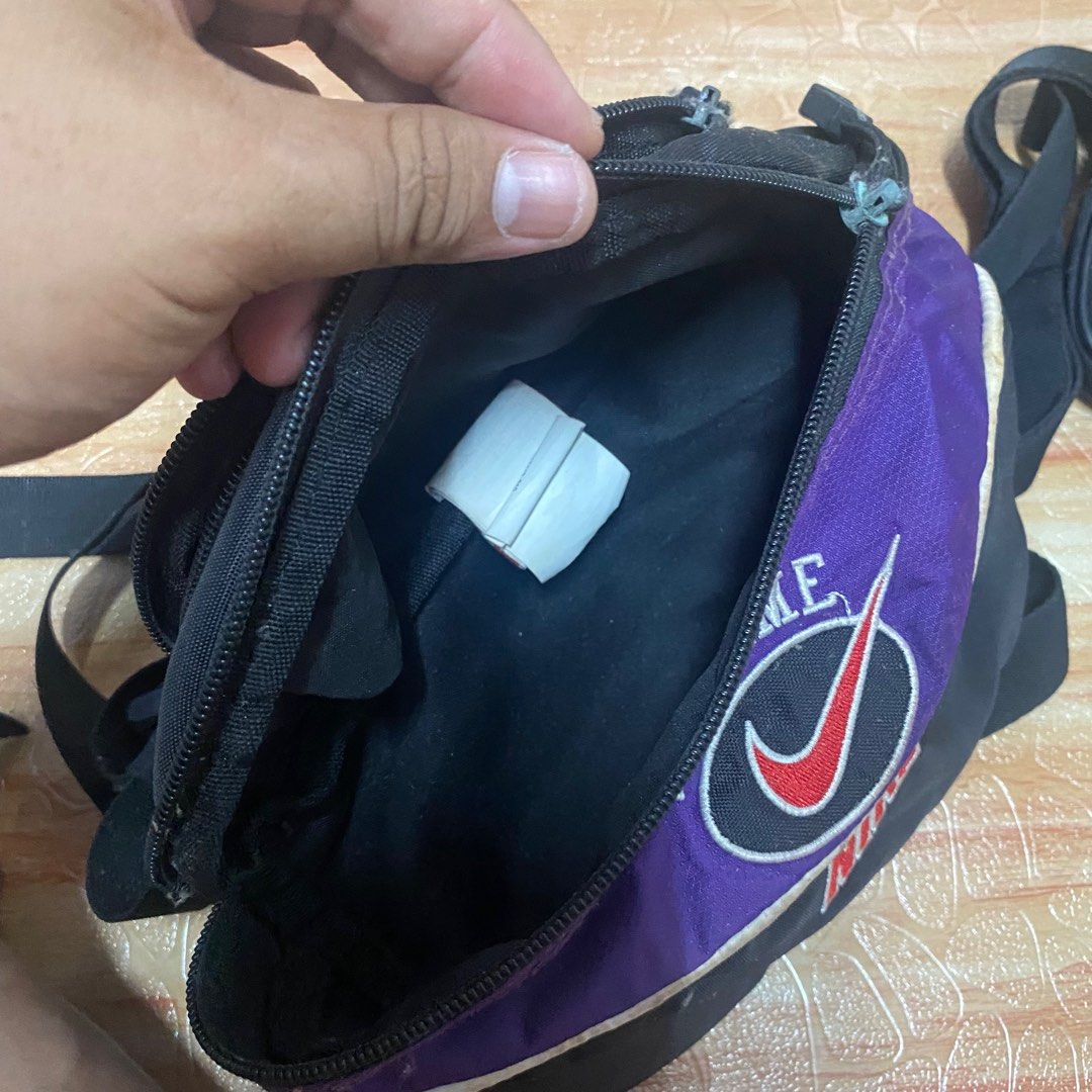 Supreme nike shoulder bag purple shop