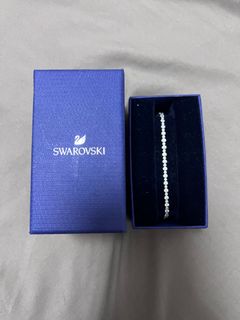 (Category: ) located in . Submitted by pleasebuymystufff (Listing ID 1262965197, Image 1). Description: .