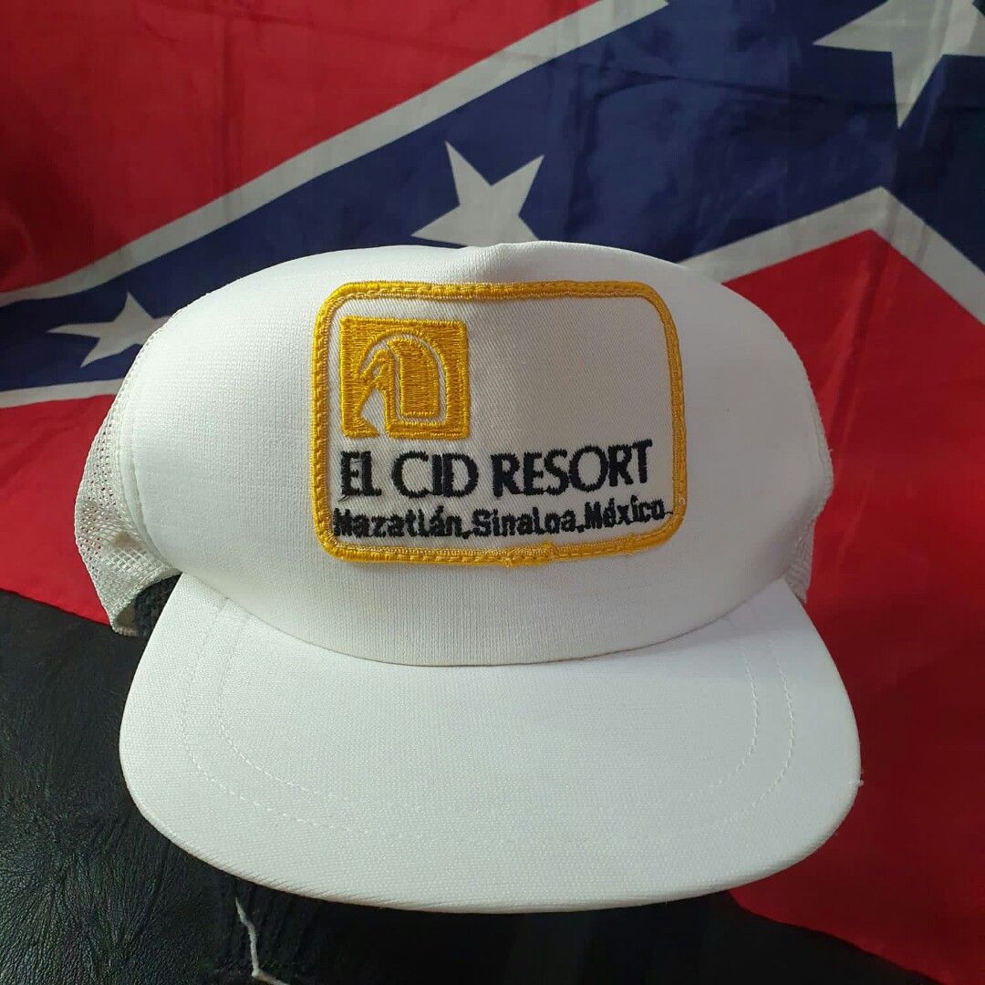 Topi Vintage Trucker El Cid Resort white 80's, Fesyen Pria, Aksesoris