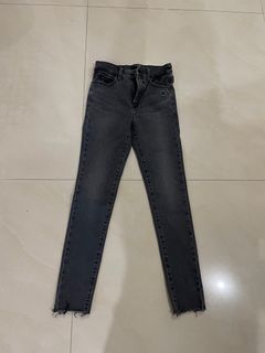 Uniqlo jeans abu