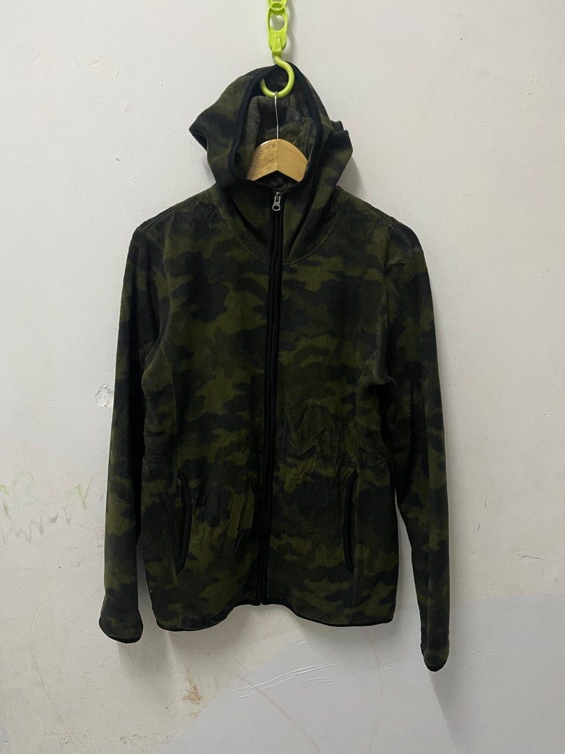 Uniqlo camo hoodie top