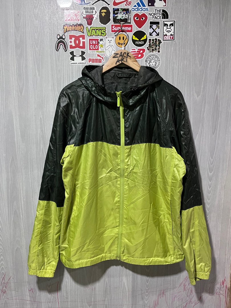 Uniqlo windbreaker jacket, Men's Fashion, Coats, Jackets and Outerwear on Carousell