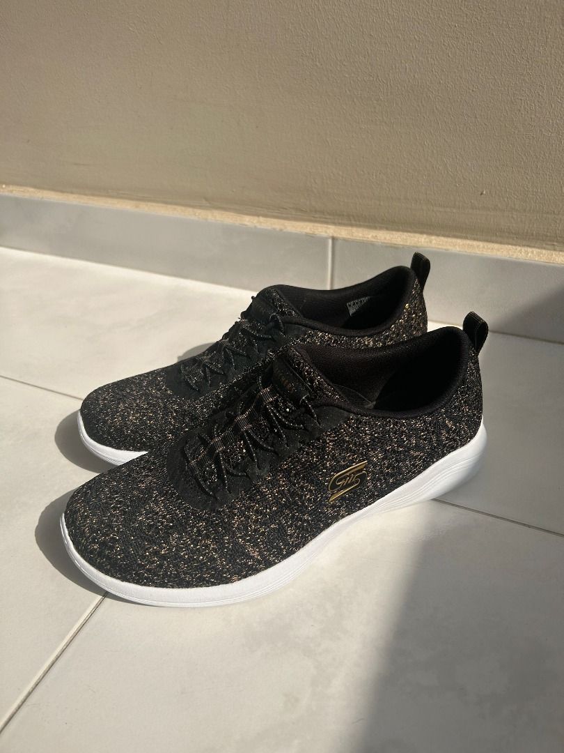 Glitter discount skechers womens