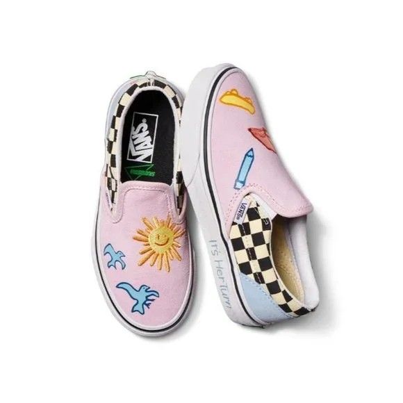 Girls slip hotsell on vans