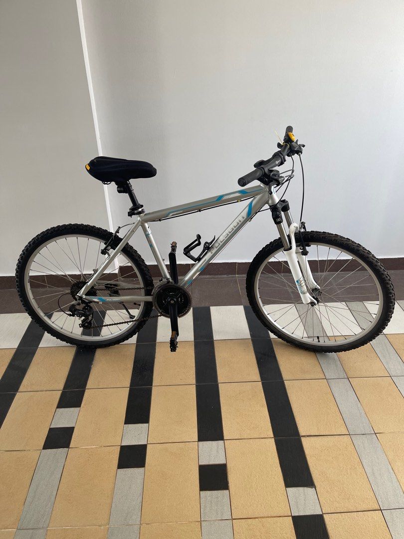 Used Polygon mountain bike, Sports Equipment, Bicycles & Parts