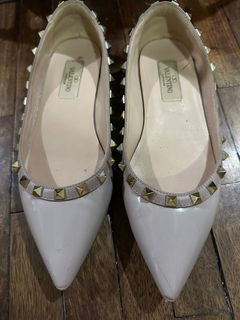 (Category: ) located in . Submitted by flutterbycloset (Listing ID 1262949970, Image 1). Description: .