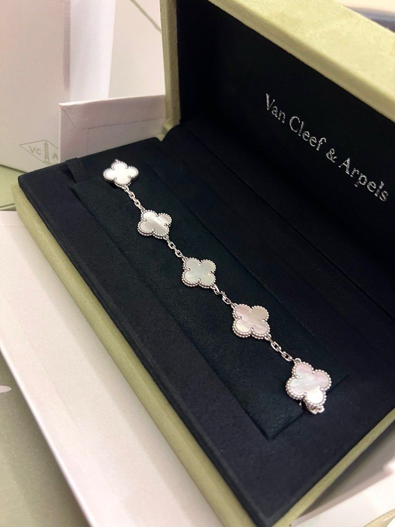 Vca mop store bracelet