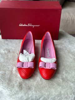 Brand New Salvatore Ferragamo Varina 1cm Flat Shoes Salvatore Ferragamo  Kuala Lumpur (KL), Selangor, Malaysia. Supplier